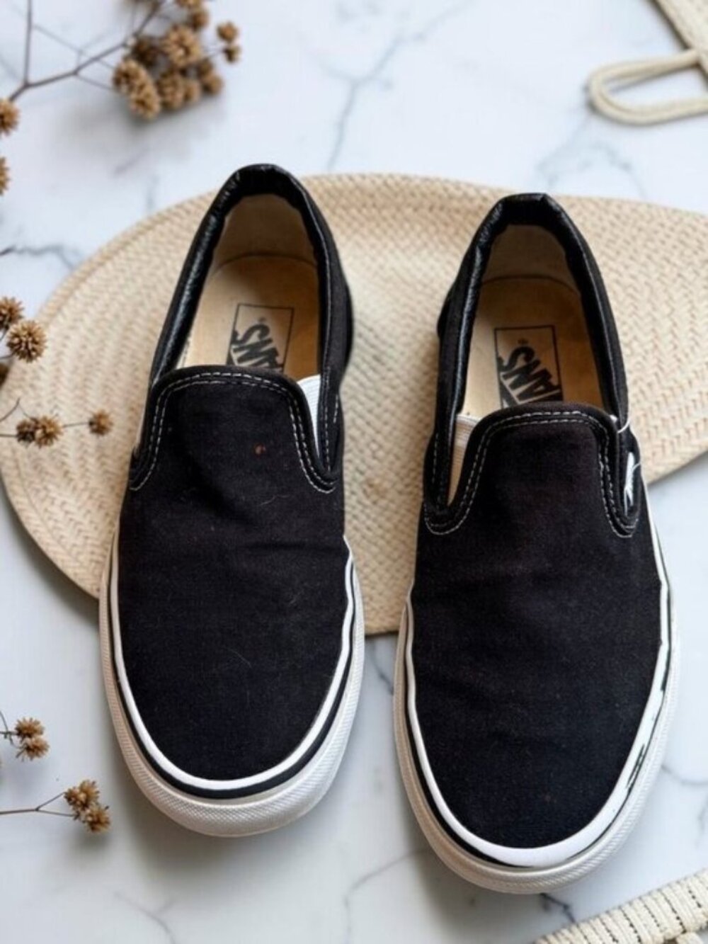 Vans Classic Slip-On Shoes Sneakers in Black Women's Size 7.5 Men's 6